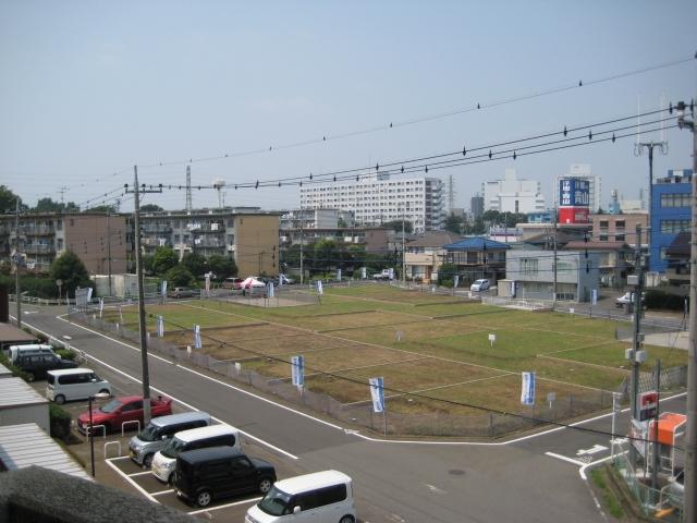 Local photos, including front road. Local (August 2013) Shooting