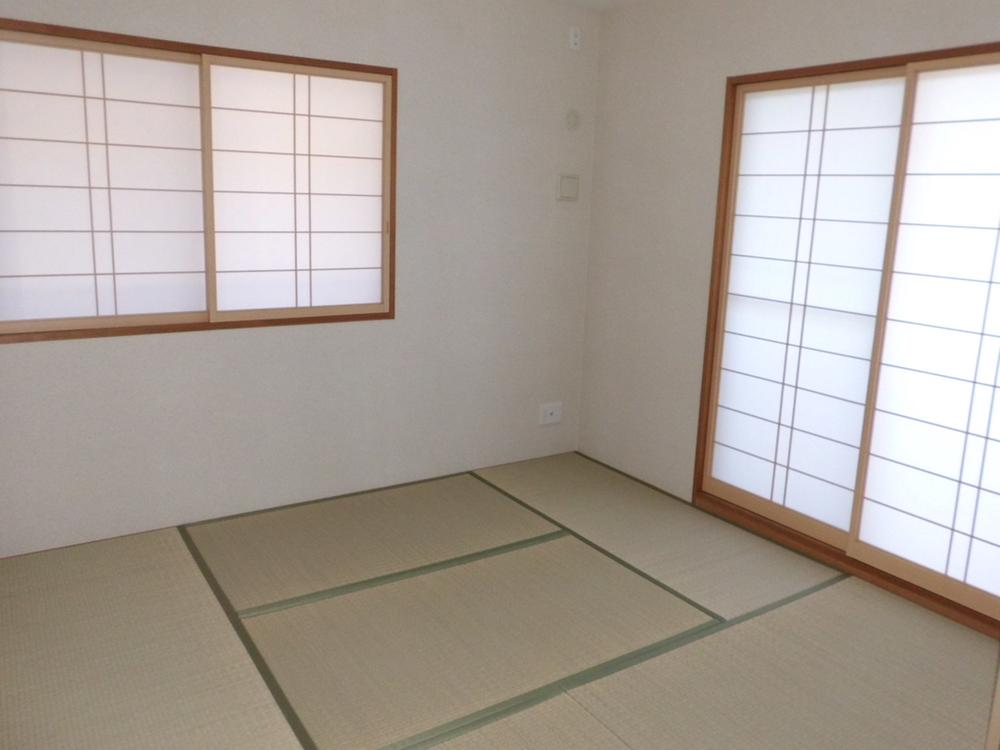 Non-living room. Room (August 2012) shooting