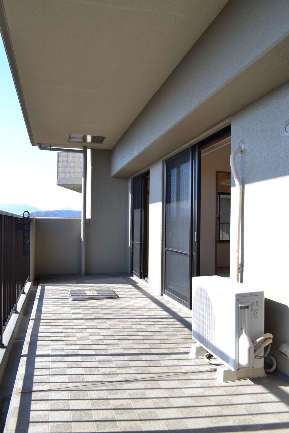 Balcony. Local (11 May 2013) Shooting