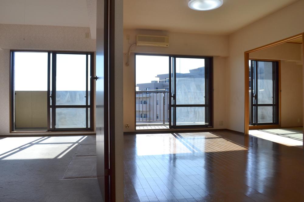 Living. Indoor (11 May 2013) Shooting