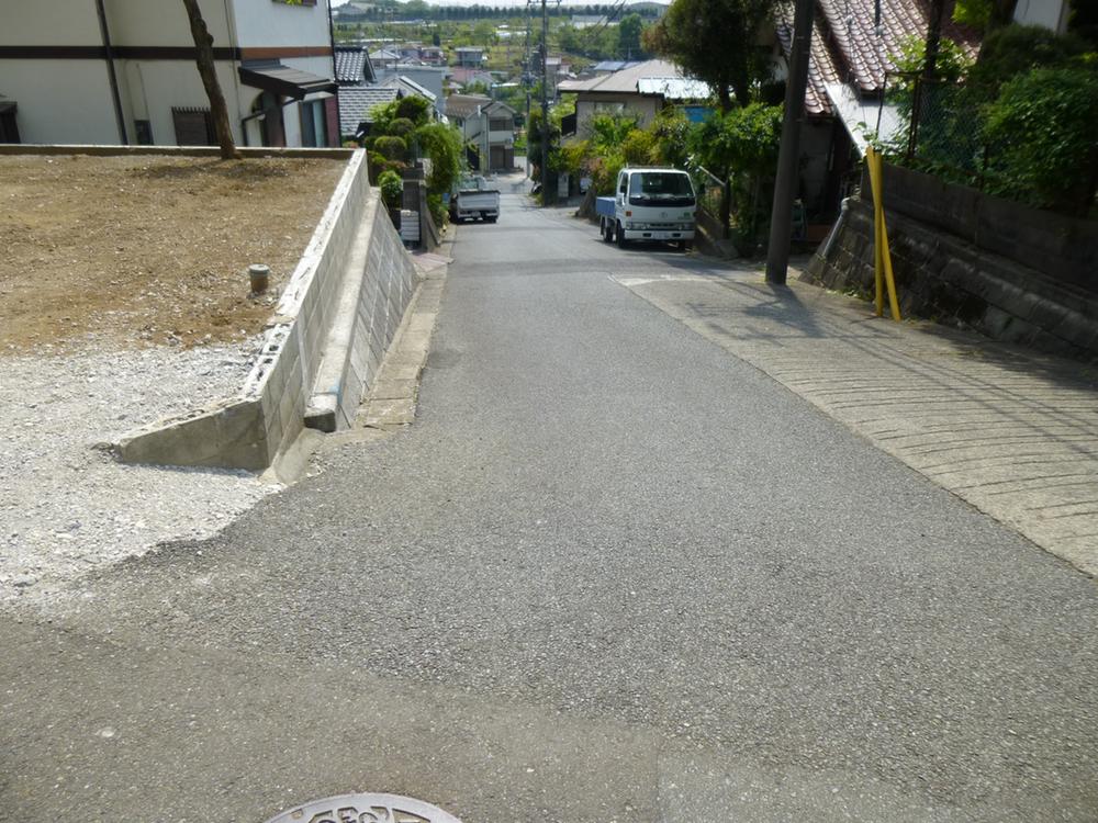 Local photos, including front road. Local (April 26, 2013) Shooting