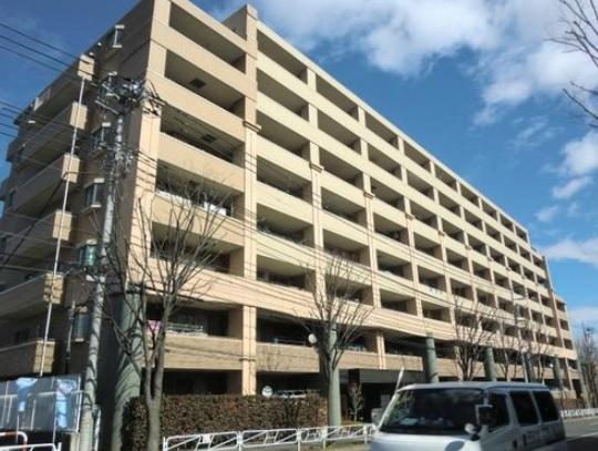 Supermarket. Super soon walk 200m to super!