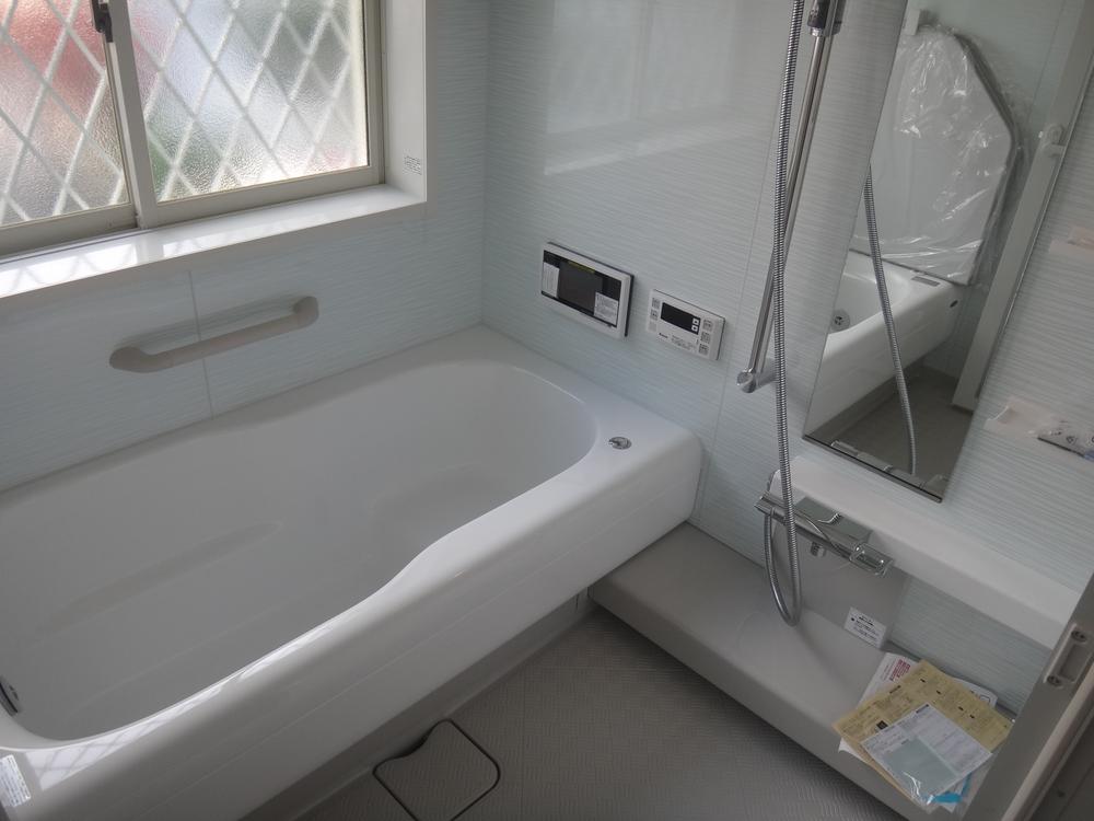 Bathroom. Indoor (11 May 2013) Shooting