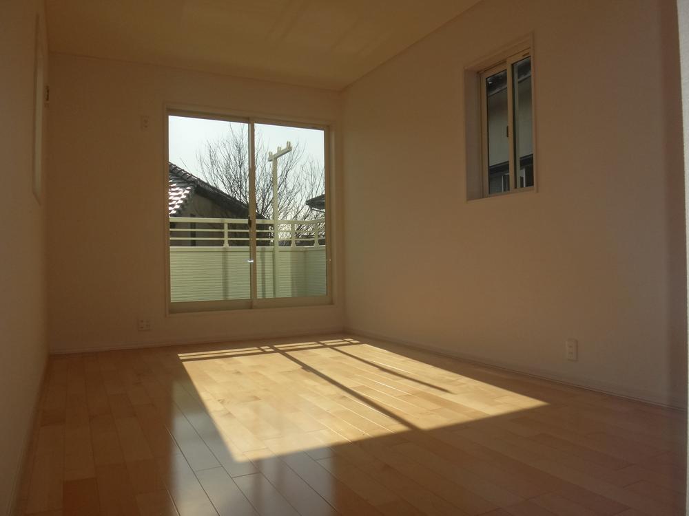 Non-living room. Indoor (11 May 2013) Shooting