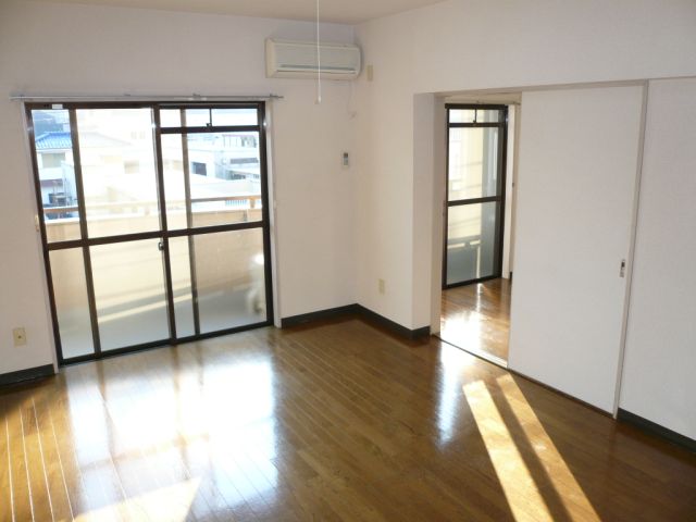 Living and room. South-facing veranda sunny