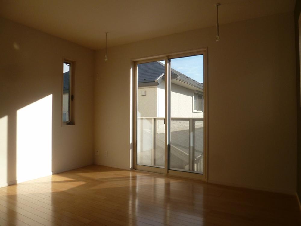 Non-living room. Indoor (12 May 2013) Shooting