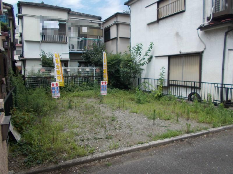 Local photos, including front road. Local (July 2013) Shooting