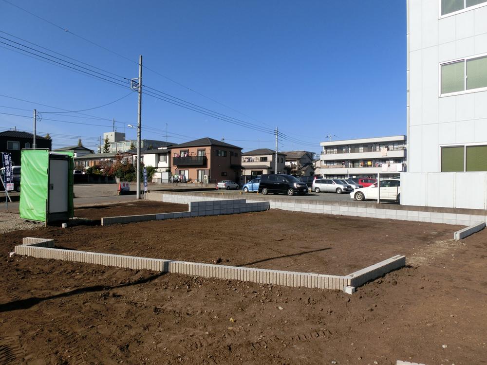 Local appearance photo. Building 2, Good per sun