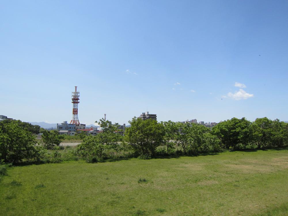Other. Asakawa river (about 4m scissors the front road to the river from the apartment site)