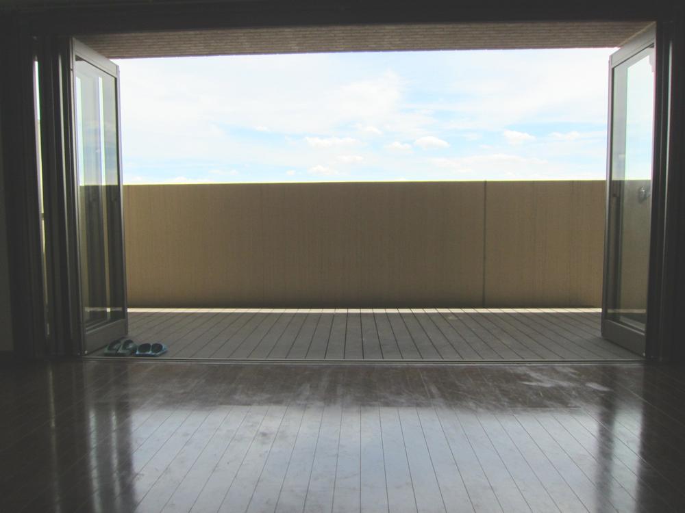 Living. Open-air space (July 2013) Shooting