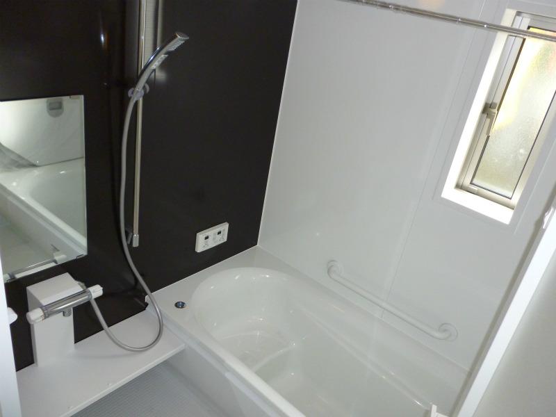 Bathroom. Indoor (12 May 2013) Shooting