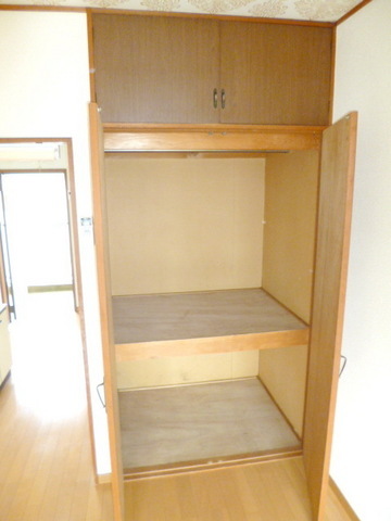 Receipt. Depth a three-stage storage