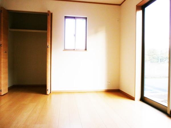 Non-living room. 6.12 Pledge of Western-style