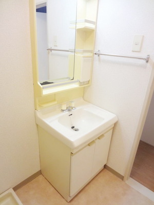 Washroom.  ☆ Independent wash basin ・ There are dressing room ☆