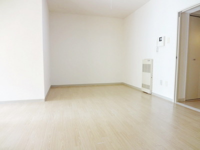 Other room space. ☆ dining ☆