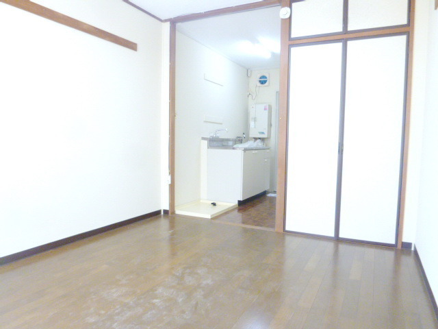 Other room space. Clean room