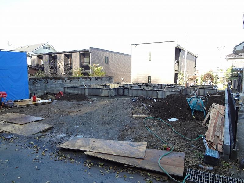 Other local. Parking spaces parallel two Allowed