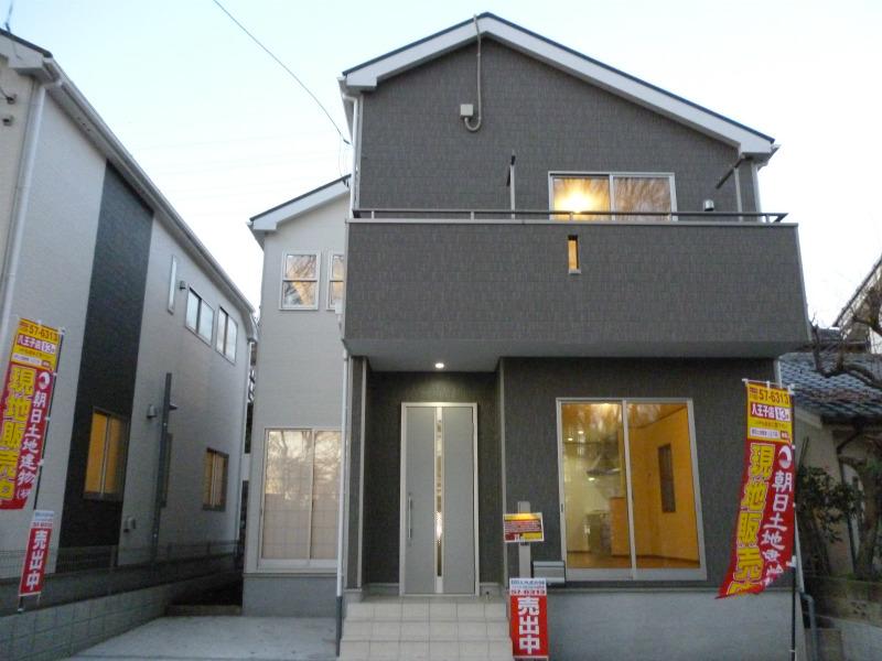 Local appearance photo. Yang hit the south road Building 2