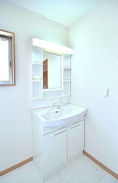 Same specifications photos (Other introspection)