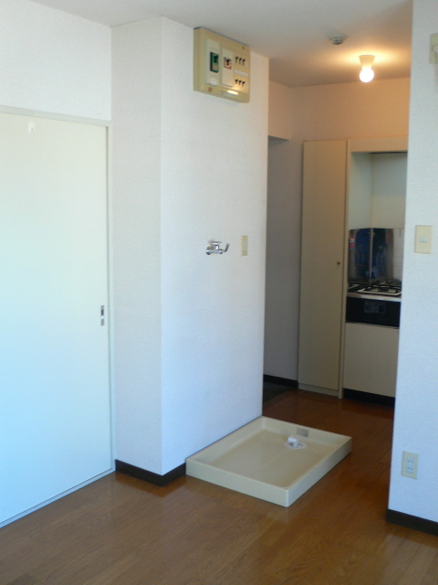 Living and room. Kitchen direction than Western-style