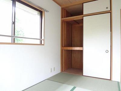 Living and room. Room 2