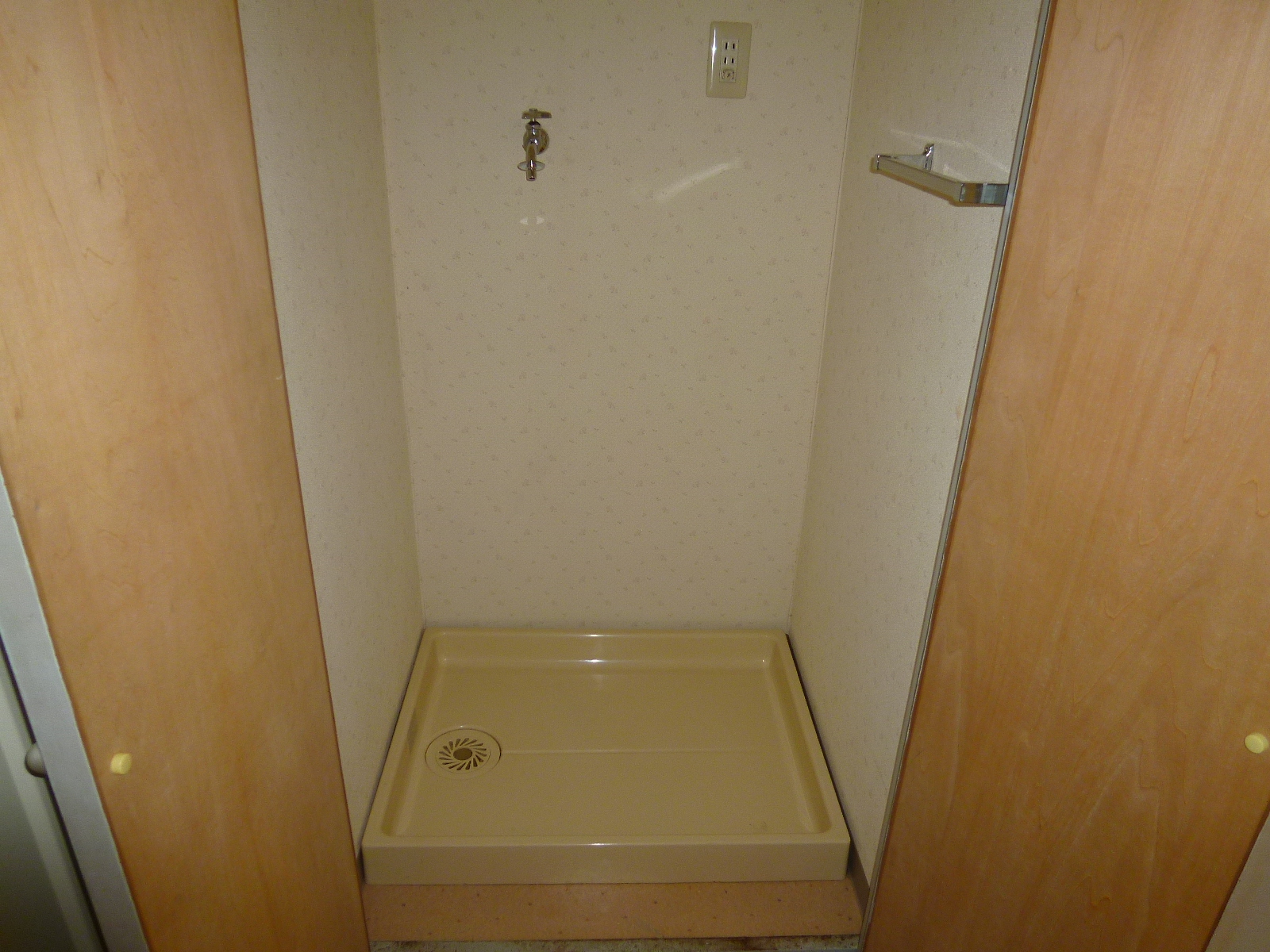 Other Equipment. Laundry storage in the front door next to