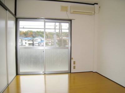 Living and room. It is the feeling also bright bright Western-style