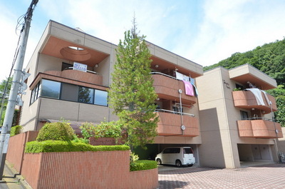 Building appearance. ☆ It is firm Mansion ☆