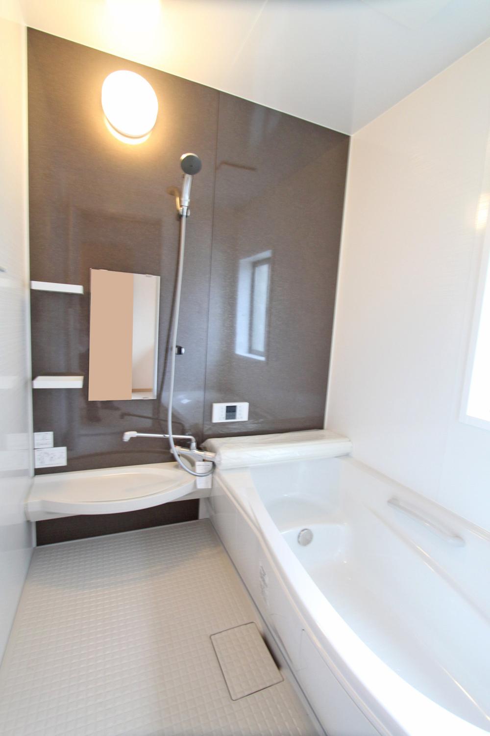 Bathroom. Room (August 2013) Shooting bathroom