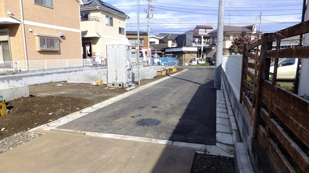 Local appearance photo. Local (11 May 2013) Shooting