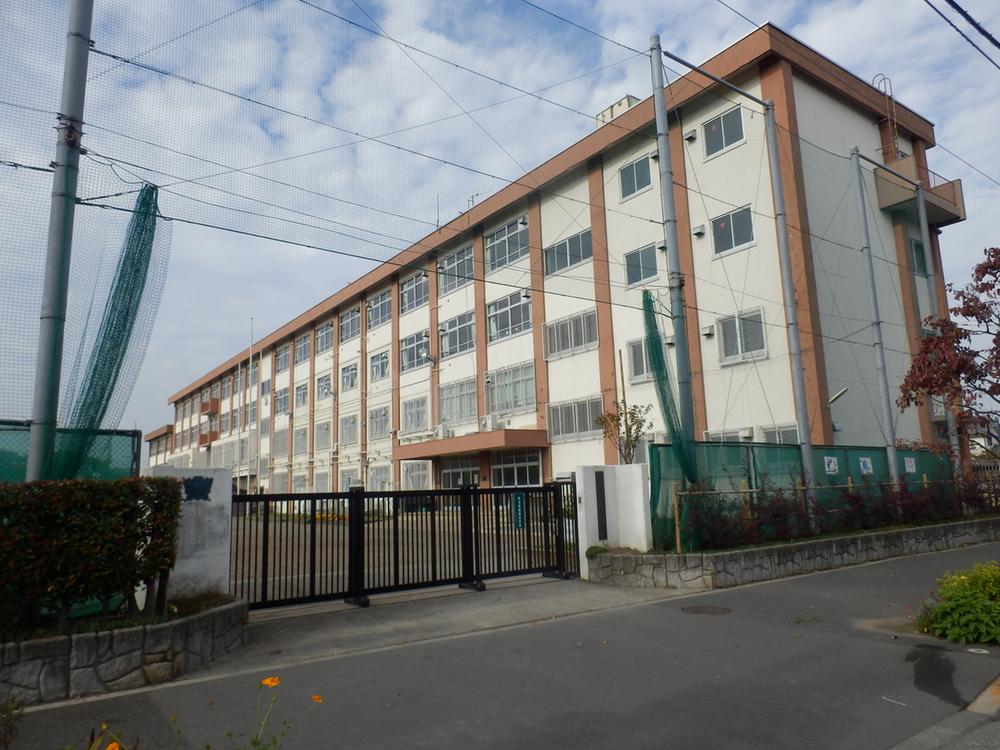 Other. Surrounding facilities [Motohachioji junior high school] 