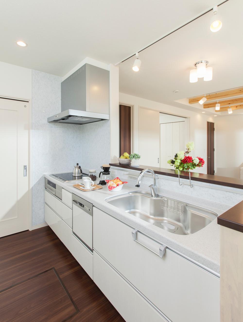 Kitchen. ■ 12 Building kitchen Indoor (February 2013) Shooting