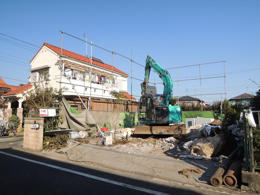 Local appearance photo. Local (11 May 2013) Shooting