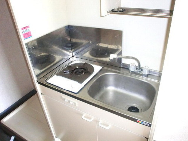 Kitchen. Gas stove installation Allowed