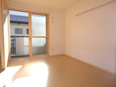 Other room space. ☆ spacious ☆