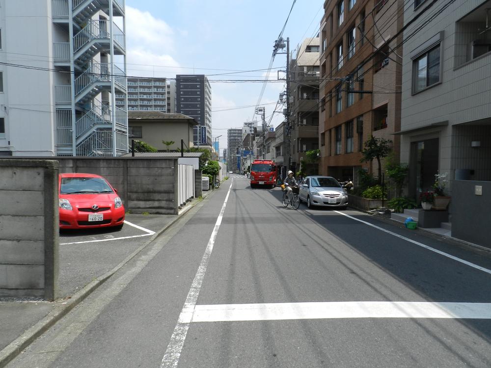 Local photos, including front road. Local (September 2013) Shooting