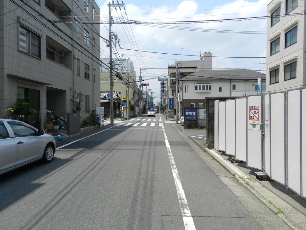 Local photos, including front road. Local (September 2013) Shooting