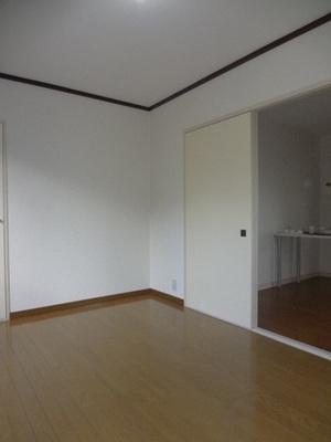 Other room space. Western-style 6 Pledge