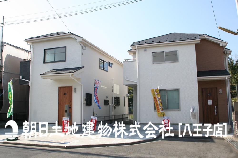 Local photos, including front road. Local (11 May 2013) Shooting