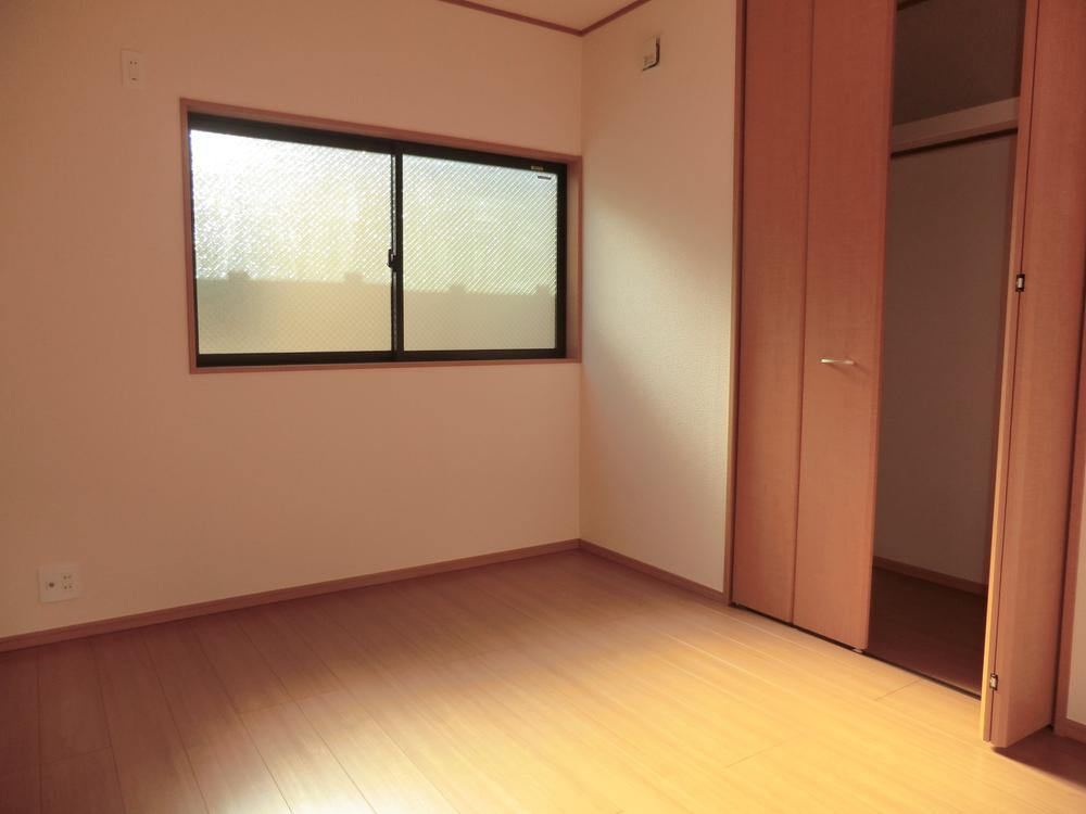 Non-living room. Indoor (11 May 2013) Shooting