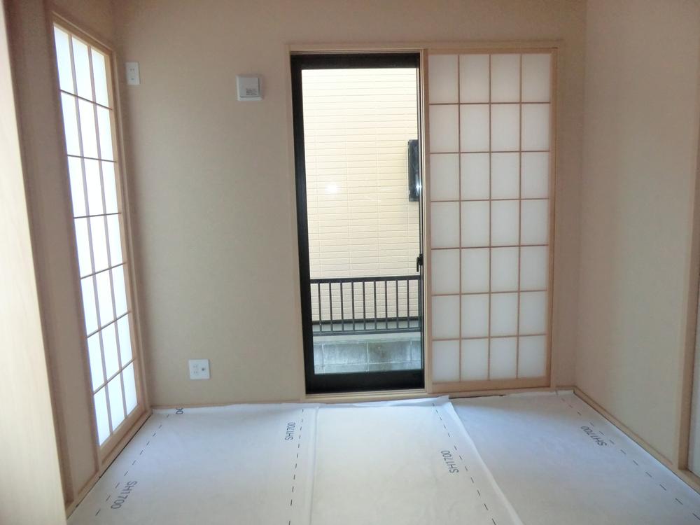 Non-living room. Indoor (11 May 2013) Shooting