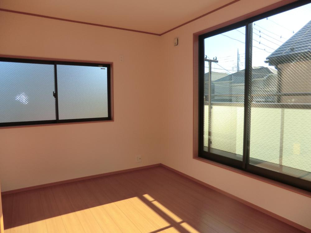 Non-living room. Indoor (11 May 2013) Shooting