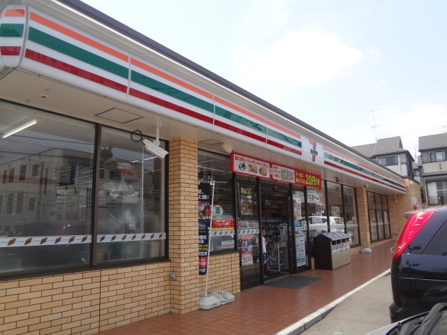 Convenience store. Seven-Eleven Hachioji Keio KATAKURA store up (convenience store) 204m