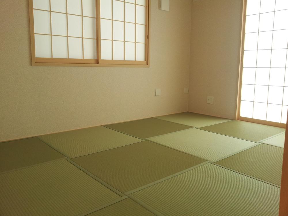 Non-living room. Indoor (12 May 2013) Shooting Popular Ryukyu tatami.
