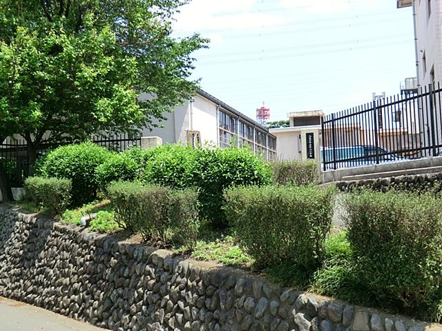 Primary school. 1300m to Hachioji Municipal eighth elementary school