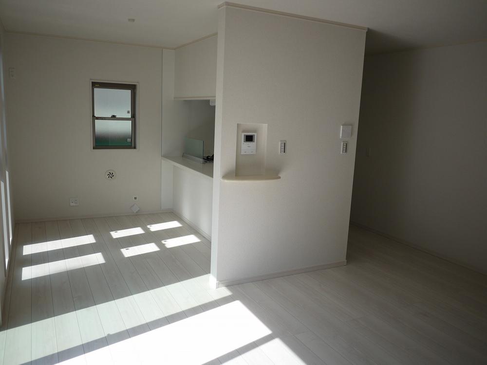 Same specifications photos (living). All room pair glass