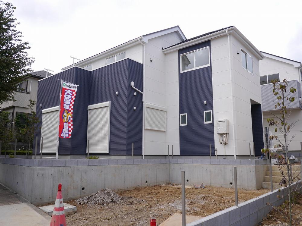 Local appearance photo. Ho Mesto Town is a beautiful cityscape in Hachioji. Two site area more than 50 square meters car space.