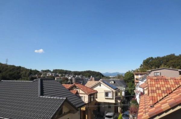 View photos from the dwelling unit