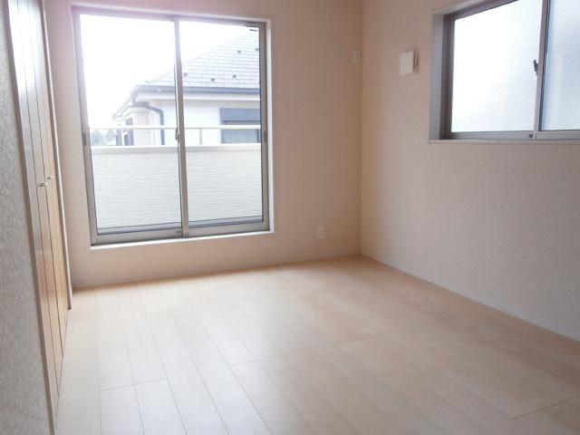 Non-living room. 4 Building 2013 December 24, shooting