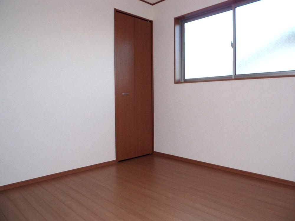 Non-living room. Indoor (11 May 2013) Shooting